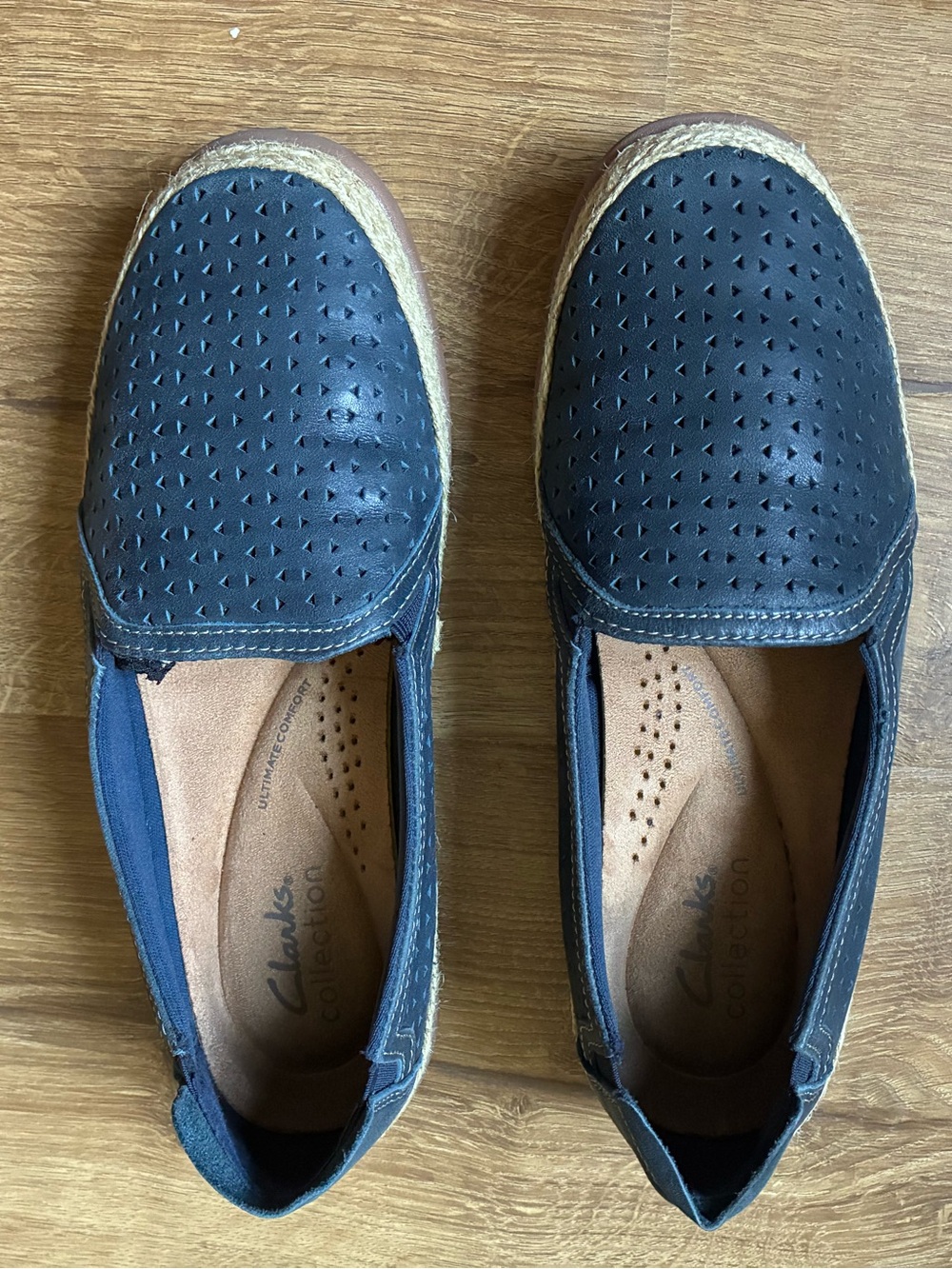 Clarks Navy Perforated Slip-On Espadrille, Leather 6.5